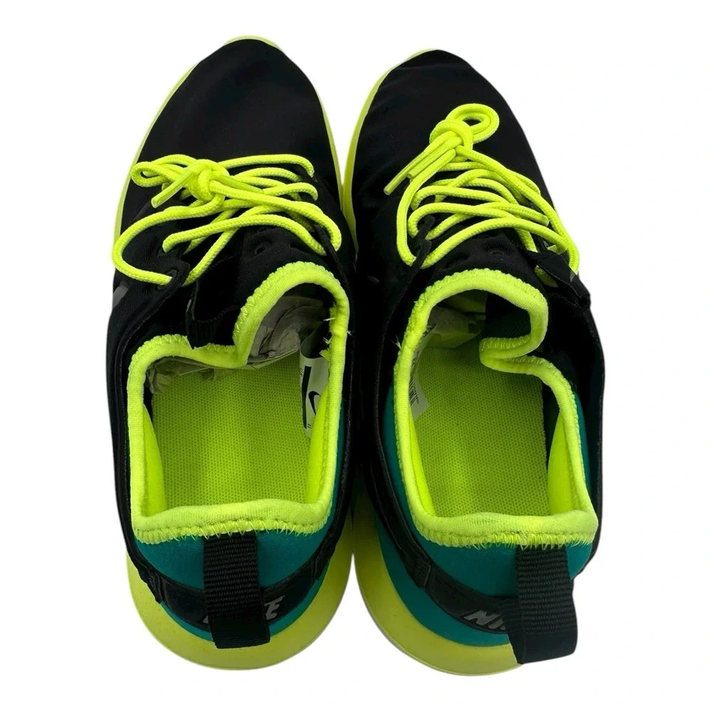 Nike Roshe Two GS Running Shoes YOUTH Kids Sz 5 Y Black/Volt Sneakers 844653-003
